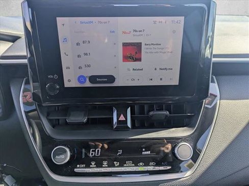 Used 2025 Toyota Corolla LE image 12