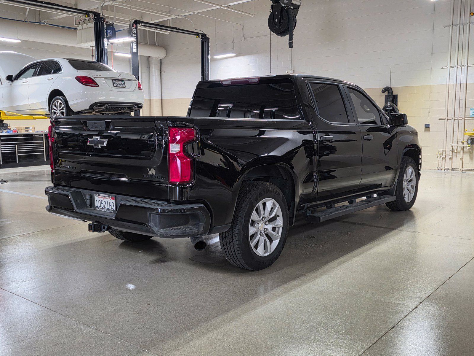 Used 2021 Chevrolet Silverado 1500 Custom w/ LPO, Dark Essentials Package RWD image 7
