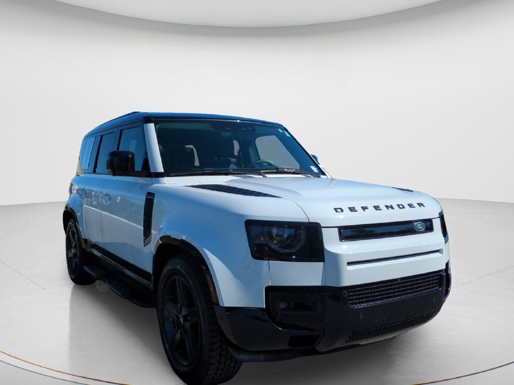 Used 2025 Land Rover Defender 110 X-Dynamic SE AWD/4WD image 3