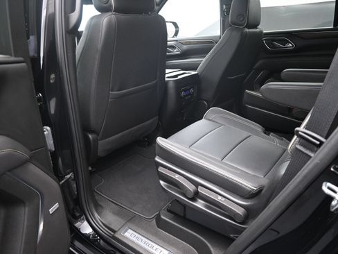 Used 2024 Chevrolet Tahoe Premier w/ Premium Package AWD/4WD image 31