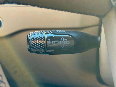 Used 2025 Bentley Flying Spur Plug-In Hybrid AWD/4WD image 60