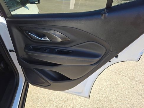 Used 2022 GMC Terrain SLT image 10