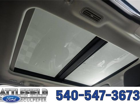 New 2025 Ford Expedition Active image 44