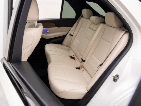 New 2026 Mercedes-Benz GLE 450 4MATIC image 17