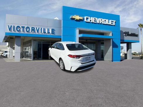 Used 2021 Toyota Corolla LE w/ Carpet Mat Package (TMS) FWD image 7