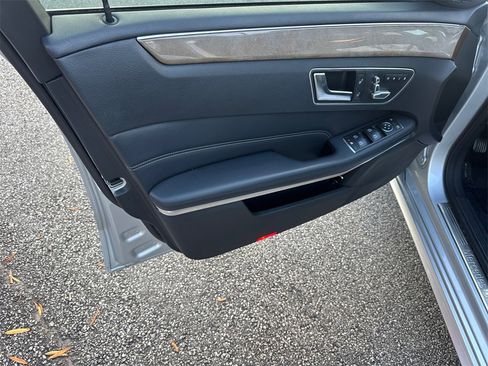 Used 2014 Mercedes-Benz E 350 Sedan image 10