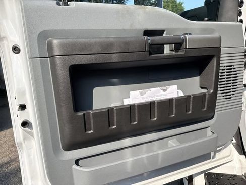 New 2027 Ford F750 2WD Regular Cab Super Duty image 17