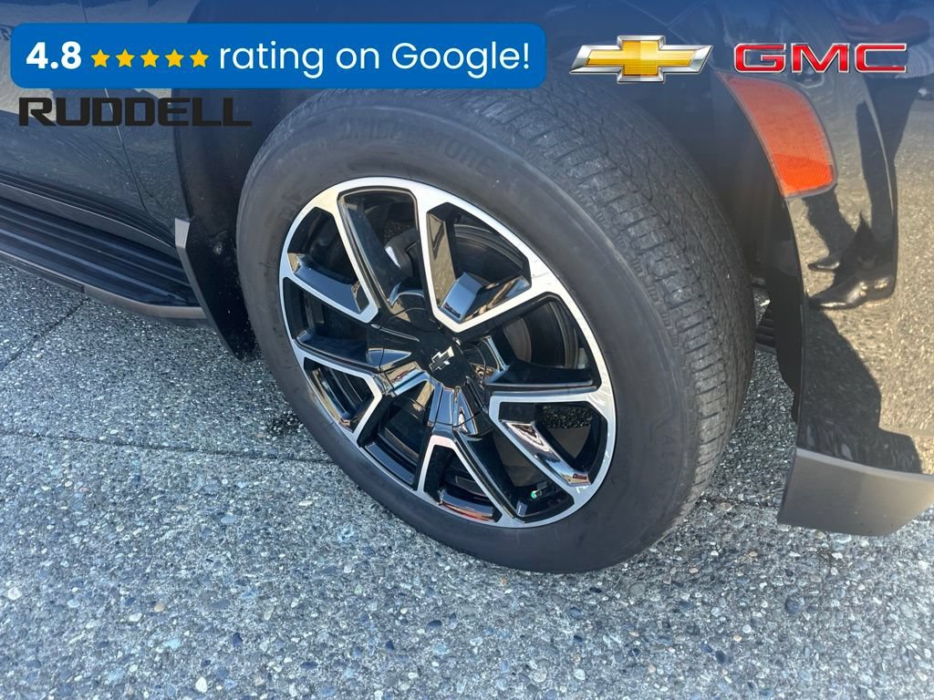 Used 2024 Chevrolet Suburban RST w/ Luxury Package AWD/4WD image 10