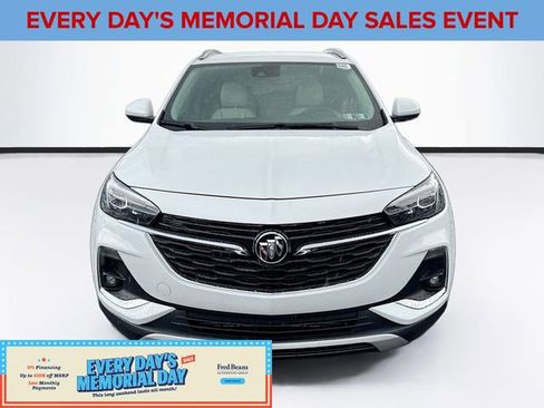 Used 2021 Buick Encore GX Essence w/ Advanced Technology Package AWD/4WD image 2