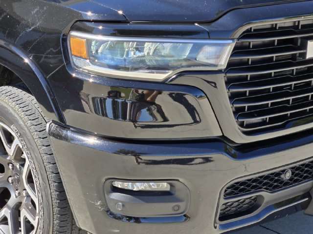 Used 2025 RAM 1500 Laramie AWD/4WD image 9