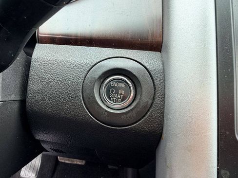 Used 2013 Ford Edge Limited FWD image 23