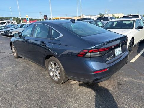 Used 2024 Honda Accord EX image 2