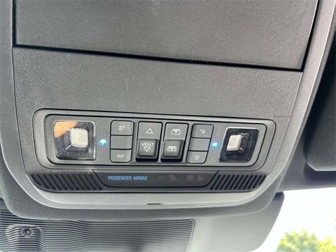 Used 2020 Ford Explorer XLT w/ Equipment Group 202A image 28