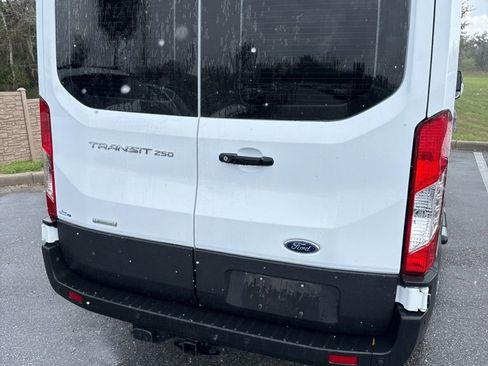 Used 2023 Ford Transit 250 Medium Roof image 3
