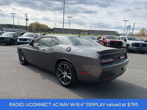 Used 2018 Dodge Challenger R/T Scat Pack image 5