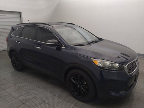Used 2020 Kia Sorento S FWD image 11