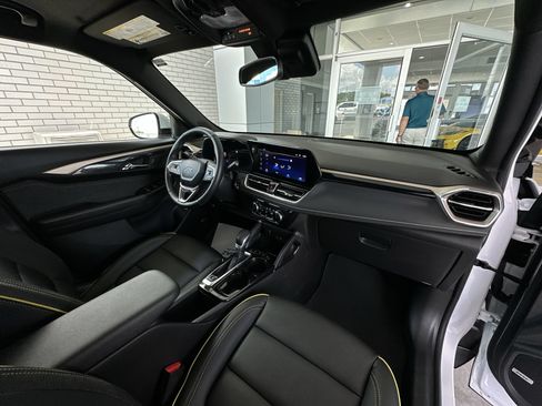 Certified 2025 Chevrolet TrailBlazer ACTIV w/ Convenience Package FWD image 28