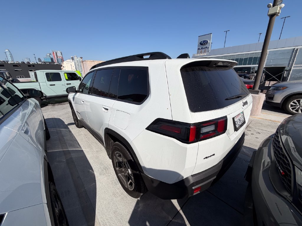 Used 2026 Jeep Cherokee Limited AWD/4WD image 4