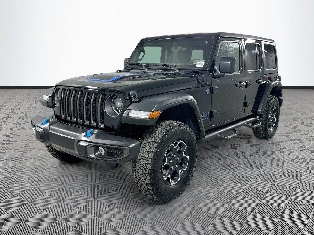 Used 2023 Jeep Wrangler Unlimited Rubicon 4xe w/ Cold Weather Group AWD/4WD image 3