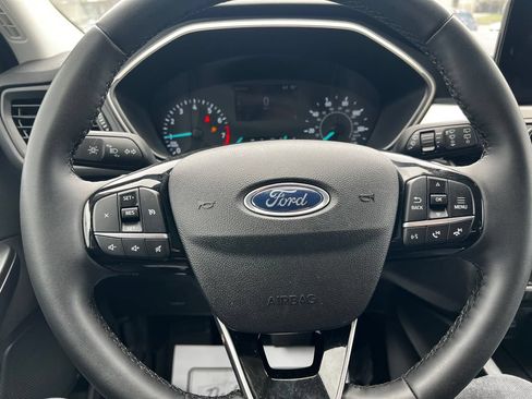 Used 2022 Ford Escape SE w/ Convenience Package AWD/4WD image 16