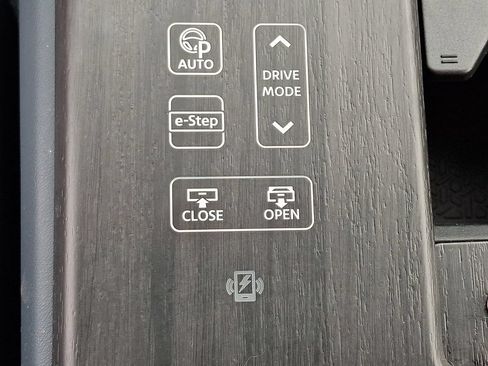 Certified 2024 Nissan Ariya AWD image 23