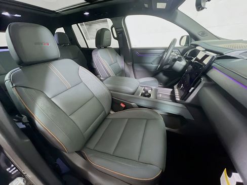 New 2026 GMC Acadia AT4 w/ Luxury Package AWD/4WD image 21