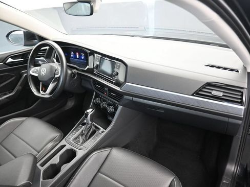 Used 2024 Volkswagen Jetta SE FWD image 39
