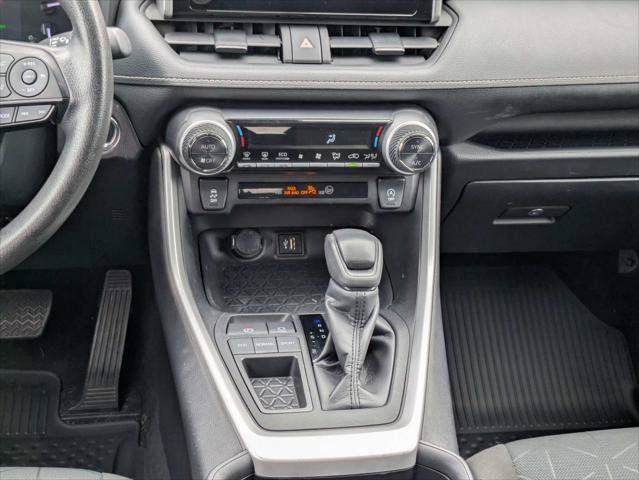 Certified 2024 Toyota RAV4 XLE FWD image 19