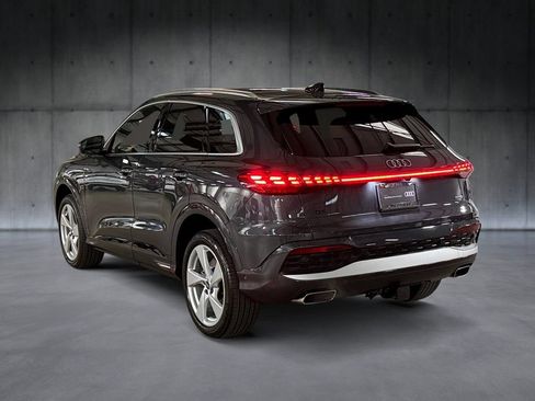 Certified 2025 Audi Q5 Premium Plus w/ Premium Plus AWD/4WD image 3