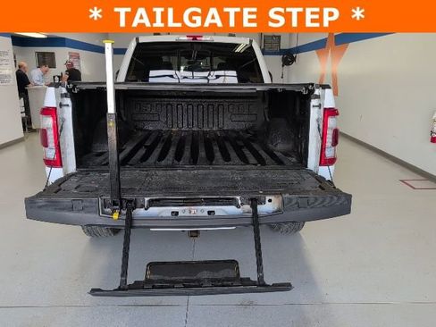 Used 2022 Ford F150 Lariat w/ Equipment Group 502A High image 8