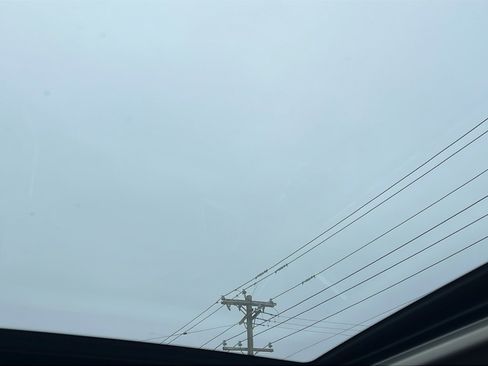 Certified 2022 Subaru Forester Limited image 24