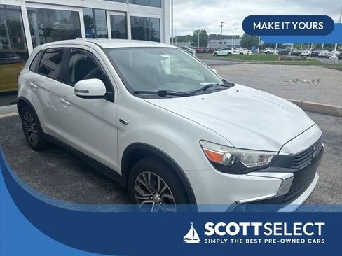 Used 2017 Mitsubishi Outlander Sport SE AWD/4WD image 1