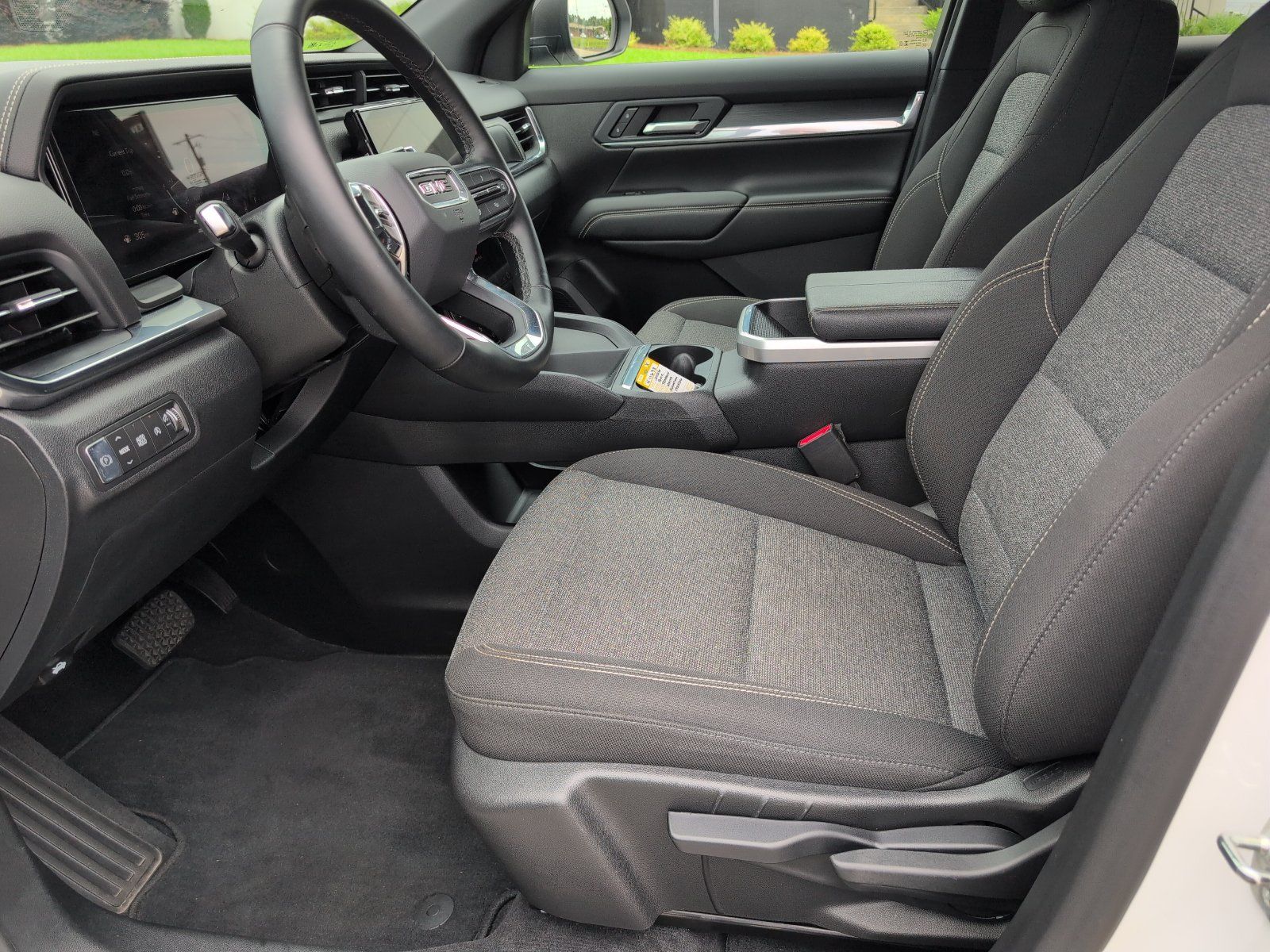 Used 2026 GMC Terrain Elevation FWD image 16