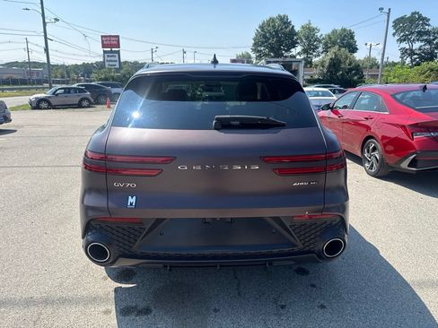 Used 2022 Genesis GV70 3.5T Sport w/ Sport Advanced Package AWD/4WD image 6