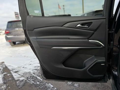 Used 2024 Chevrolet Traverse RS w/ LPO, Floor Liner Package image 19