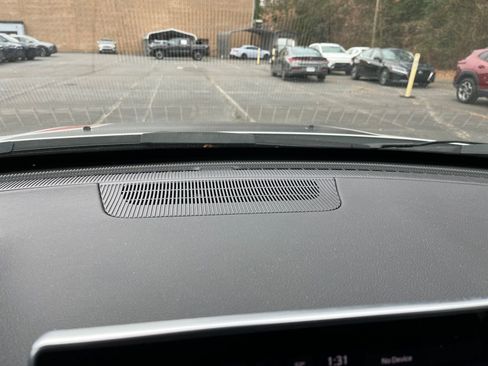 Used 2025 Jeep Compass Trailhawk image 18