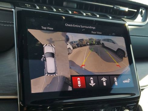 New 2025 Jeep Grand Cherokee L Limited w/ Luxury Tech Group II image 10