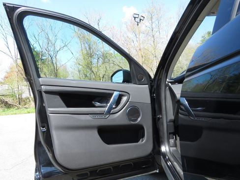Used 2020 Land Rover Discovery Sport S AWD/4WD image 9
