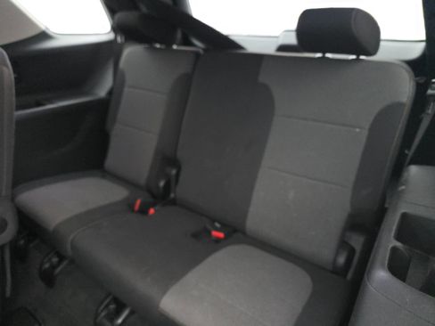 Used 2019 Chevrolet Traverse LT image 16