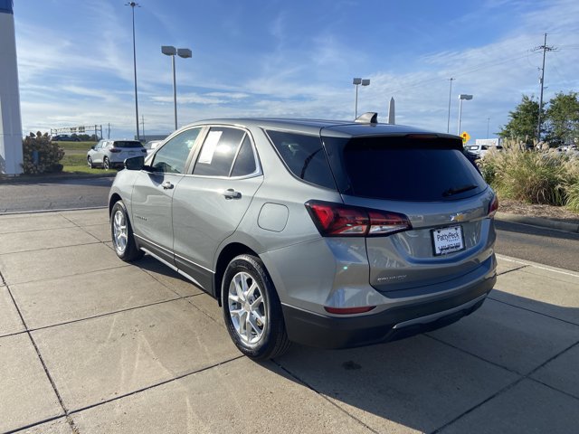 Used 2023 Chevrolet Equinox LT w/ Driver Convenience Package FWD image 7