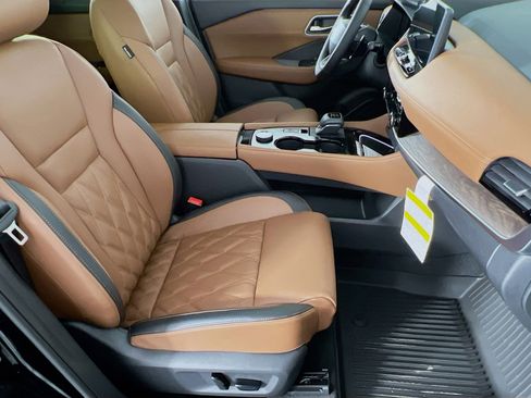 New 2026 Nissan Rogue Platinum w/ Platinum Premium Package AWD/4WD image 24