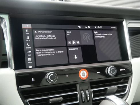 New 2026 Porsche Macan Turbo image 19