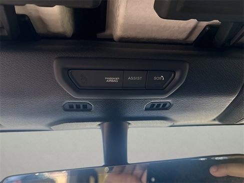 Used 2020 Jeep Gladiator Overland image 25