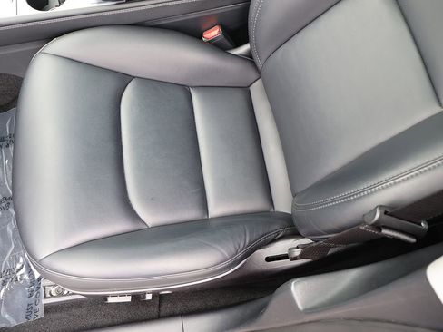 Used 2023 Tesla Model 3 Performance image 31