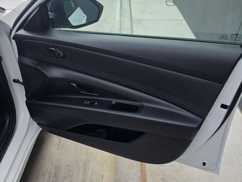 New 2026 Hyundai Elantra Sport image 18