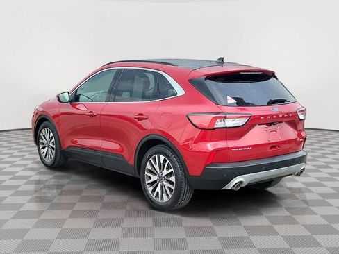 Certified 2020 Ford Escape Titanium FWD image 33