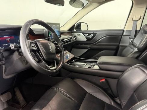 Used 2021 Lincoln Aviator Reserve w/ Equipment Group 202A AWD/4WD image 6