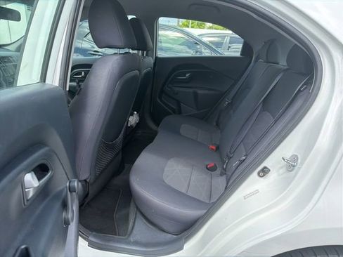 Used 2013 Kia Rio LX FWD image 8