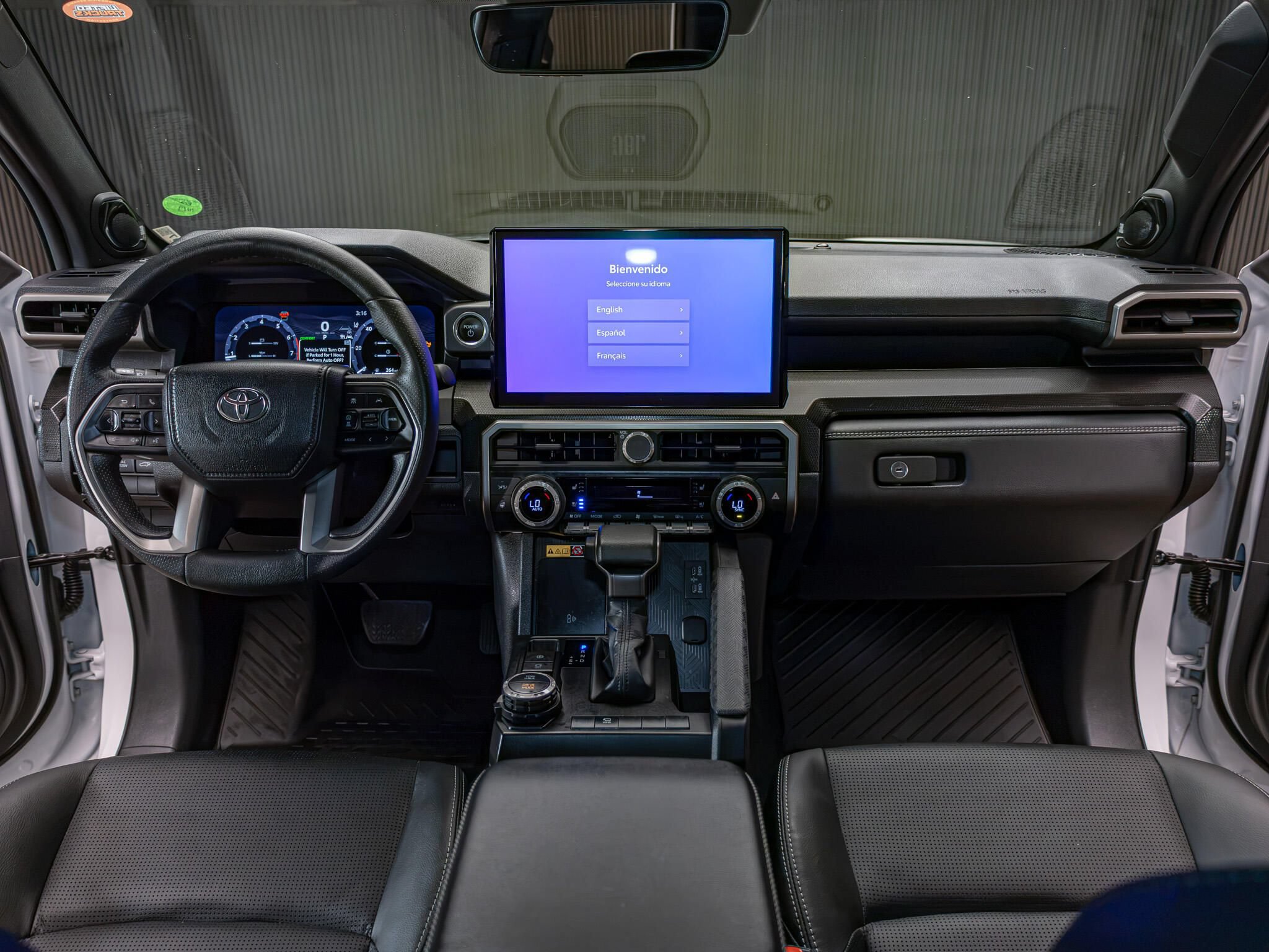 Used 2025 Toyota 4Runner Limited AWD/4WD image 14