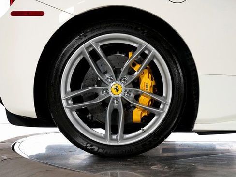 Certified 2018 Ferrari 488 Spider RWD image 20